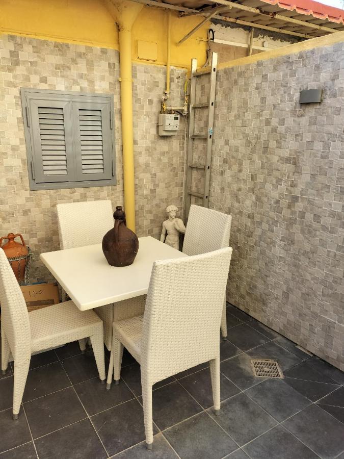 Ferienwohnung Dimora Di Don Kikkone Neapel Exterior foto